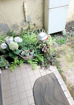 玄関外手すり取付工事 施工前